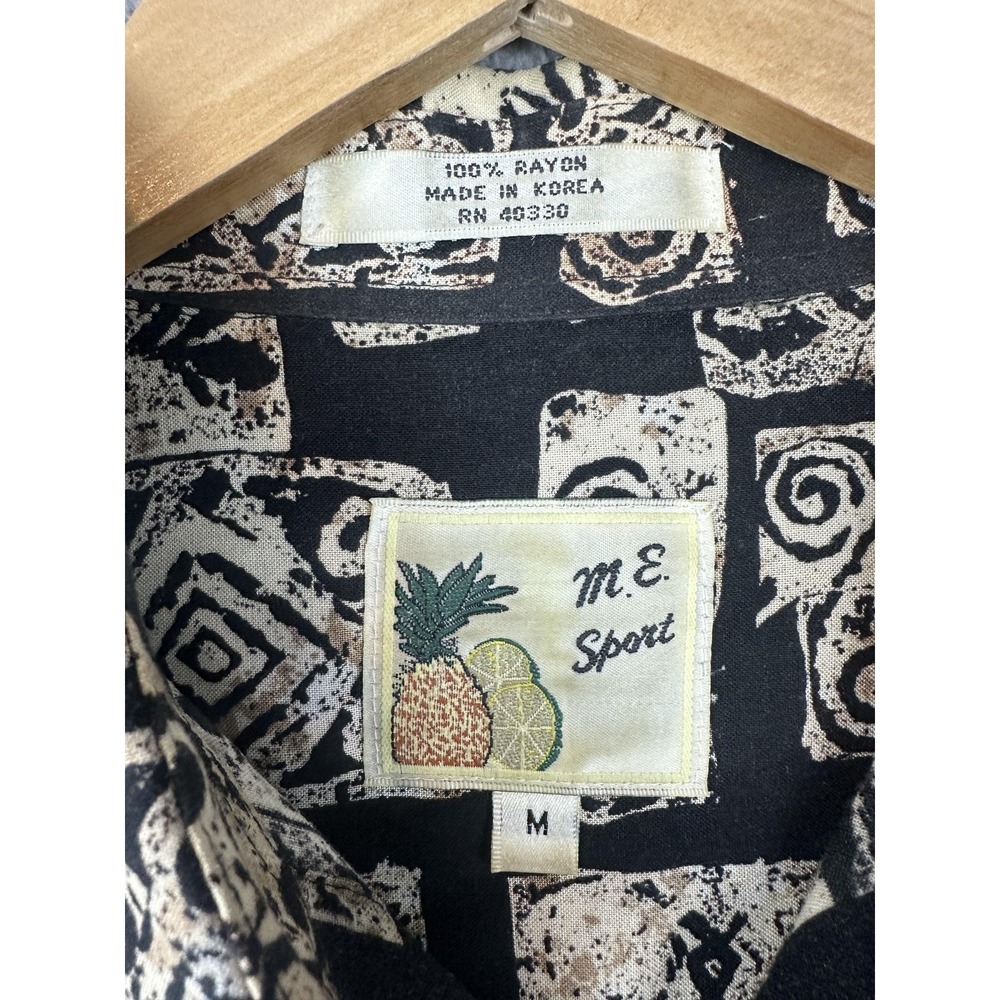 Vintage M.E. Sport Shirt Mens Medium Black Beige Rayon Hawaiian Tiki Camp Block - Picture 3 of 7